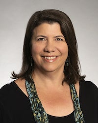 Photo portrait of Lisa Hunt