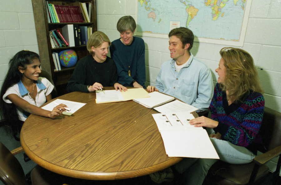 MBA students working with Professor Nancy Napier - 1997