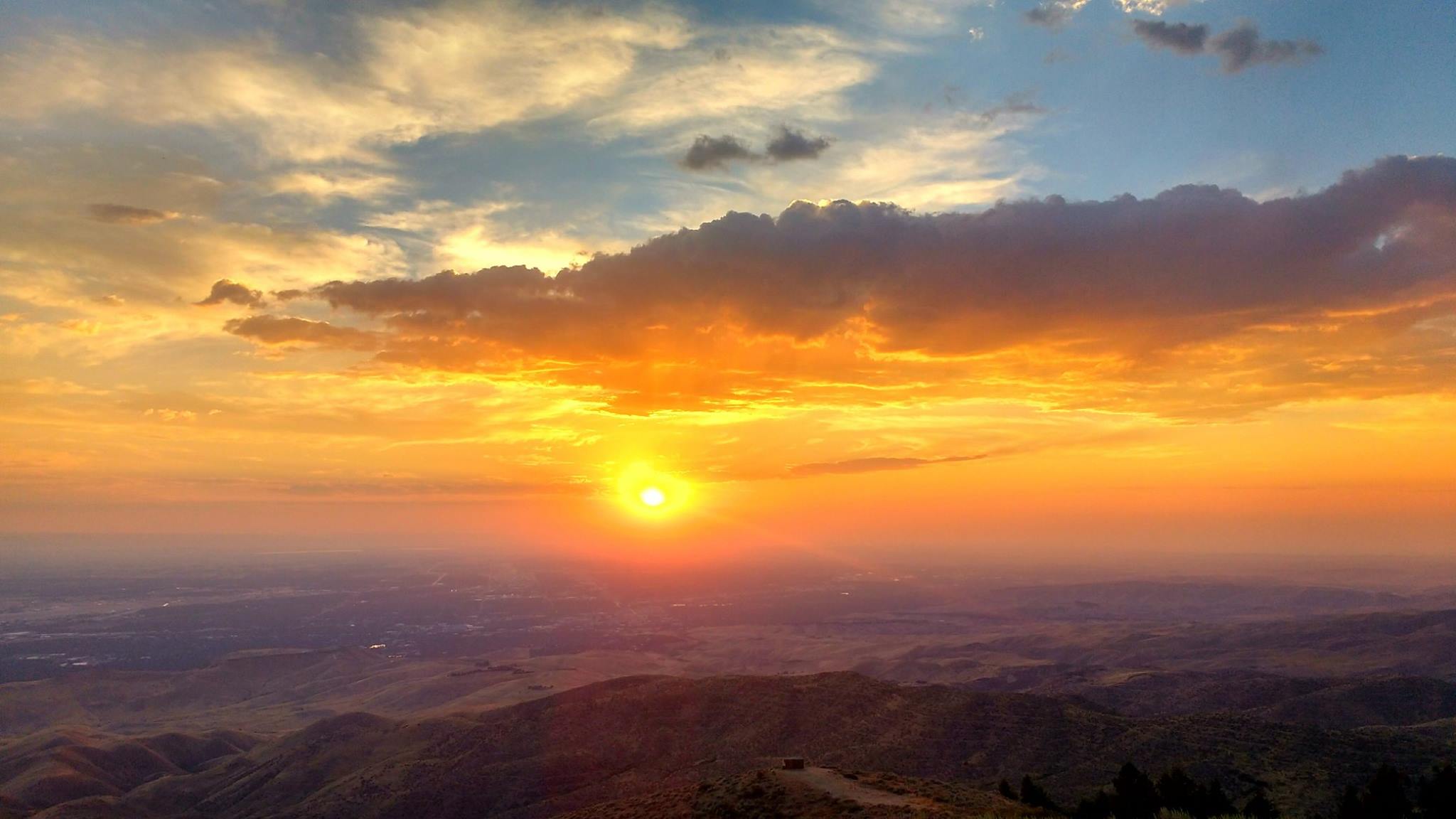 Sunset view from Lucky Peak looking down over Boise