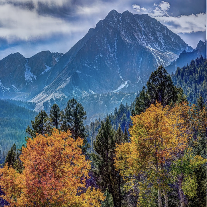 White cloud range landscape