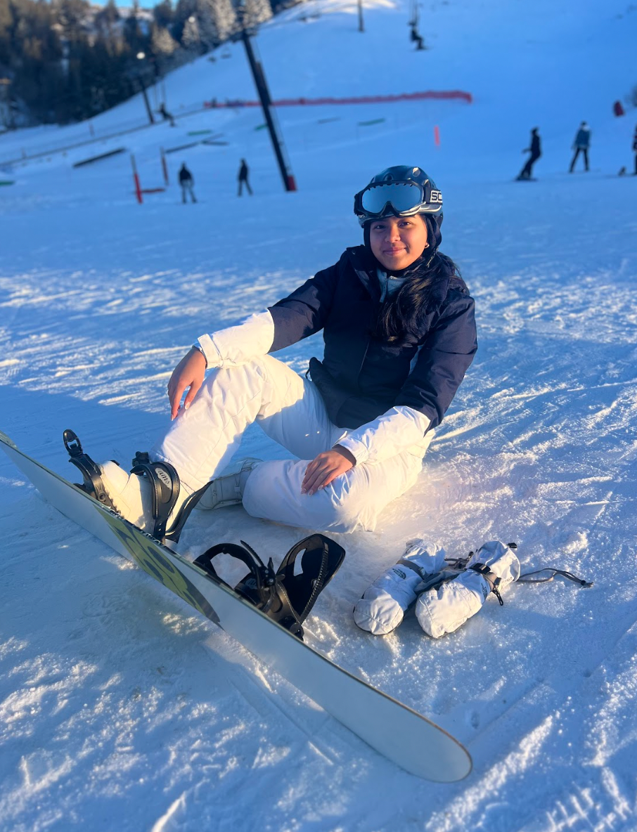 Chloe snowboarding
