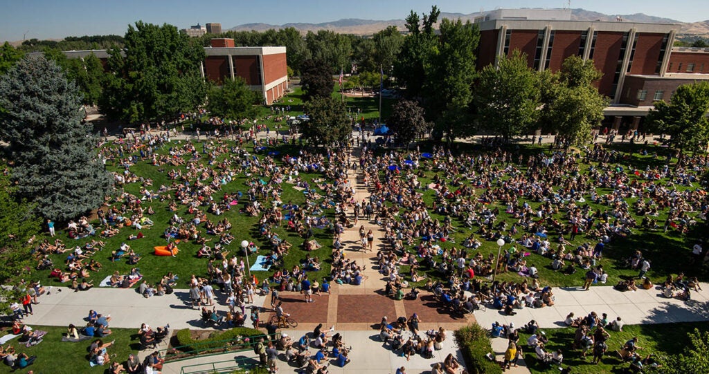 Solar Eclipse Viewing Party on the Quad, Allison Corona photo